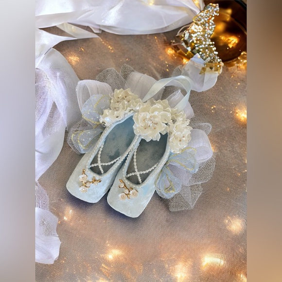 Handmade decorative velvet pointe. Gift to ballerina. Souvenir. Home decor. - Picture 5 of 5